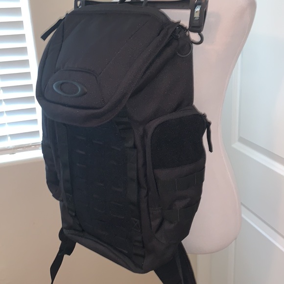 OAKLEY NEW LINK PACK MILITAC BLACK BACKPACK - Picture 2 of 9